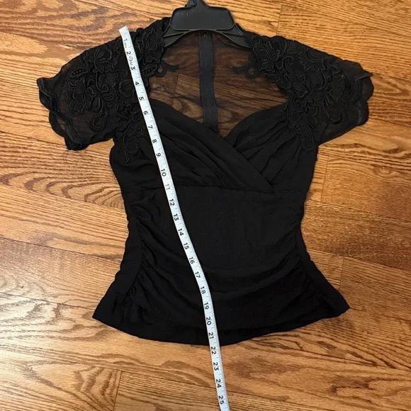Vintage Cache Slimming top Black Sheer Lace tops Cache Evening blouse M - Picture 7 of 7